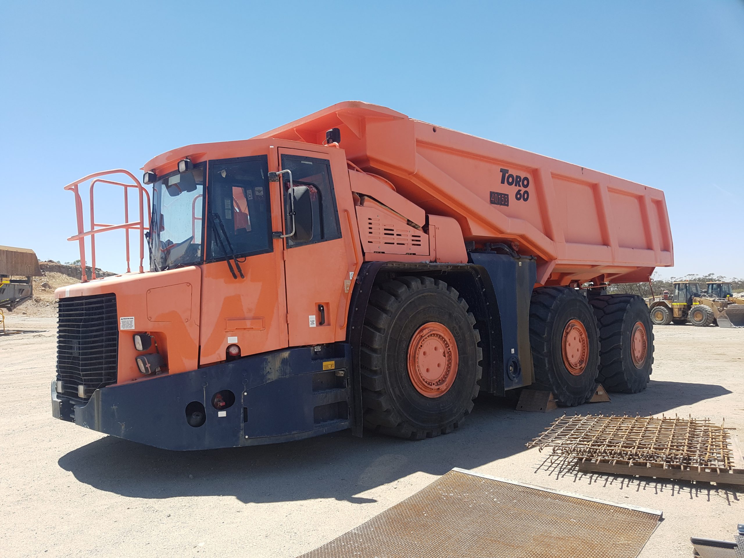 Toro D6 Dump Truck